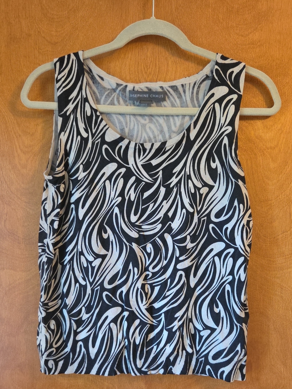 Josephine Chaus Black and Beige Swirl Sleeveless Camisole Sweater
